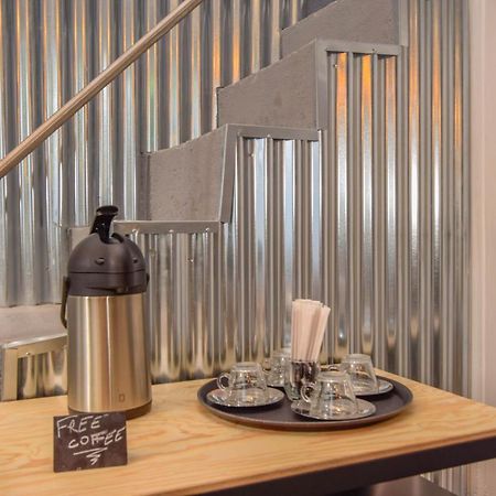 The Lx Hill Hostel Lisboa Εξωτερικό φωτογραφία